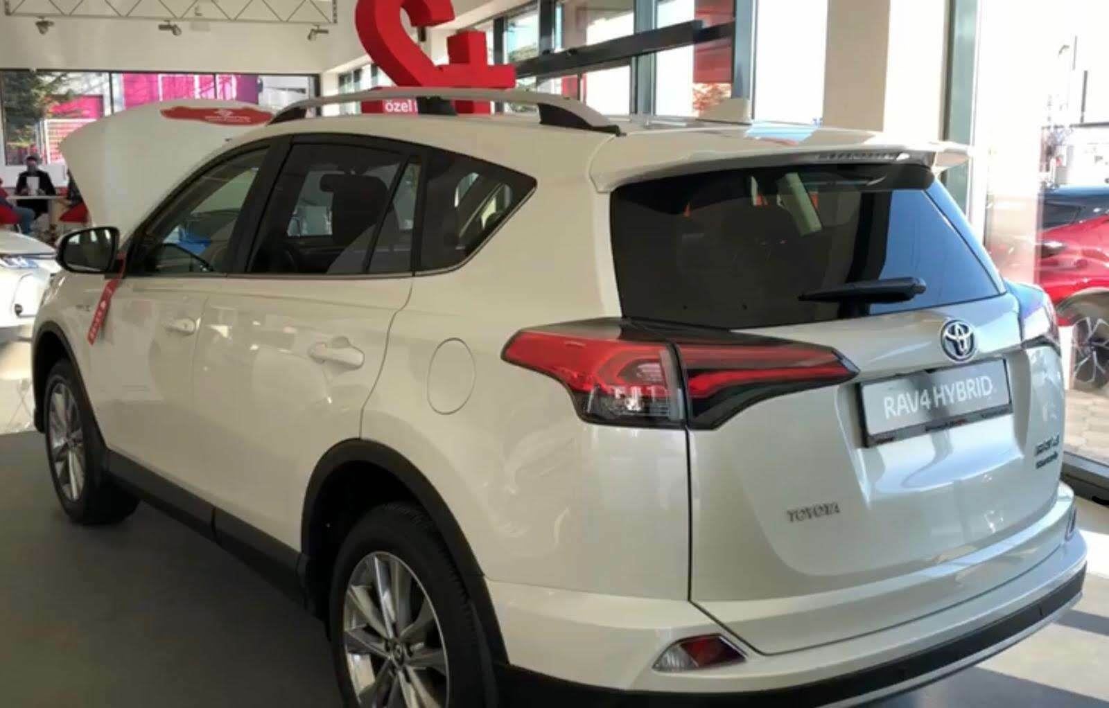 Toyota Rav 4 2013-2019 Araç Üstü Alüminyum Tavan Yan Rayları Plus Serisi - Siyah