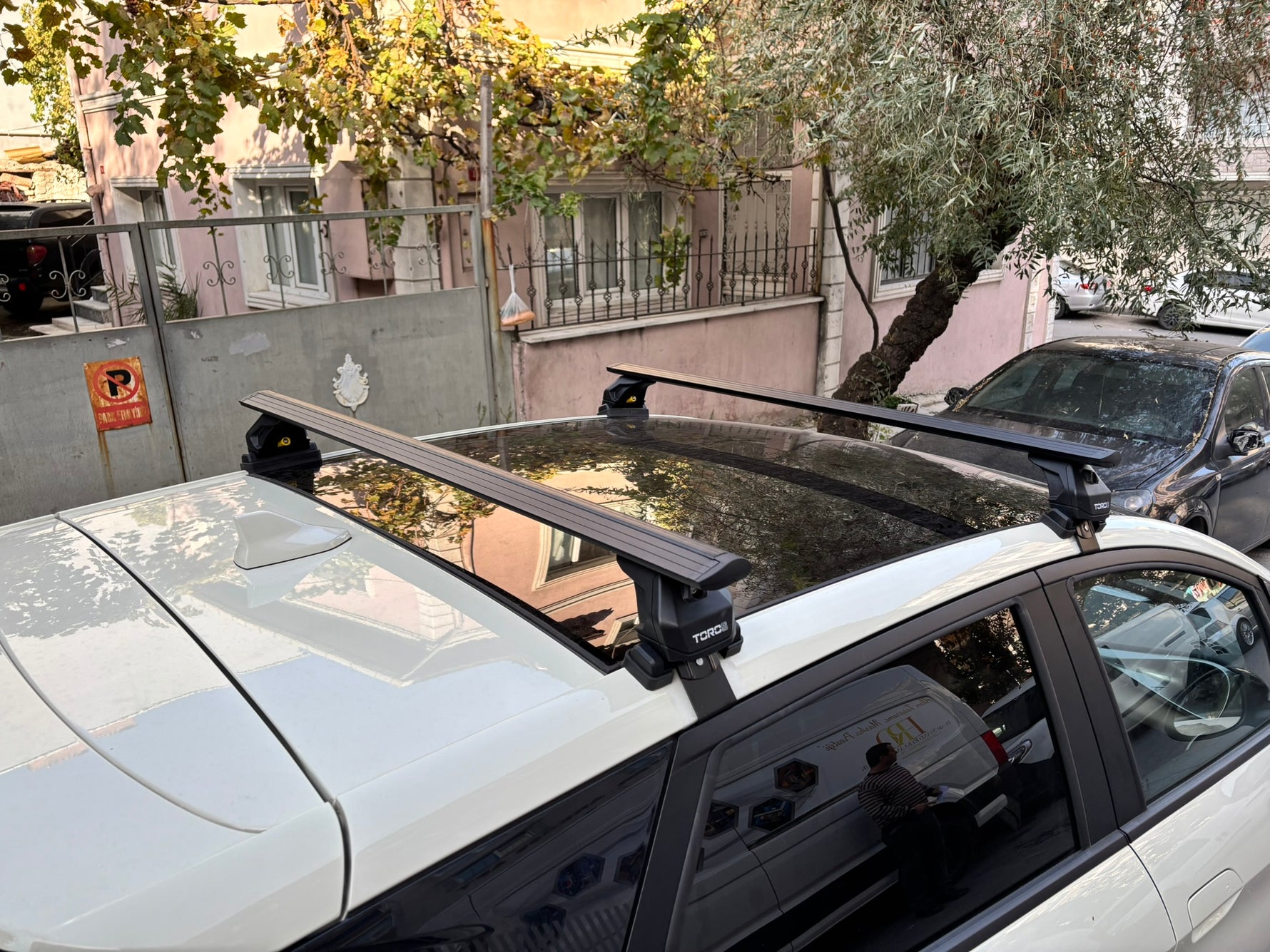 Byd SEALION 7 Tavan Portbagaj Taşıyıcı Ara Atkısı Toros Serisi Pro 4, Siyah