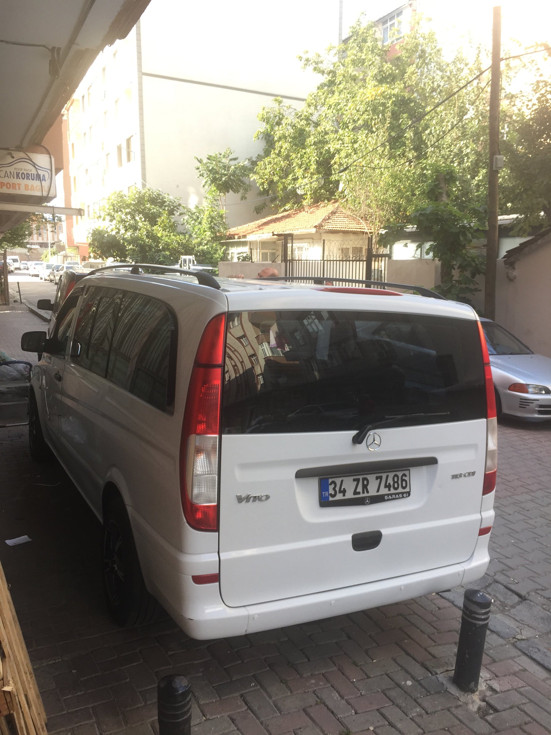 Mercedes Vito W638 1996-2003 Roof Rack Aluminium Side Rails Plus Series - Black