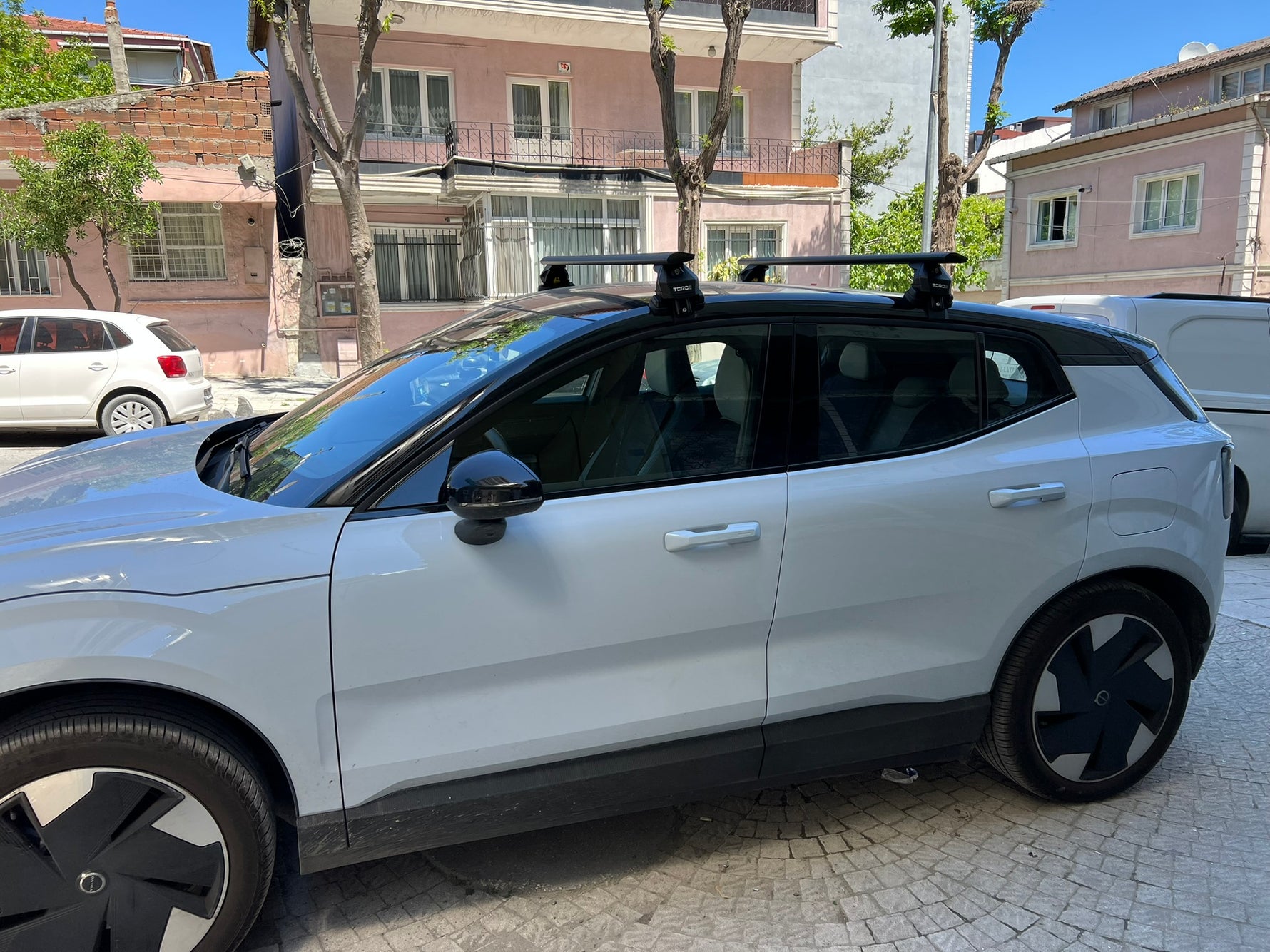 Volvo EX30 (2026+) Tavan Portbagaj Taşıyıcı Ara Atkısı Toros Pro 4 Siyah