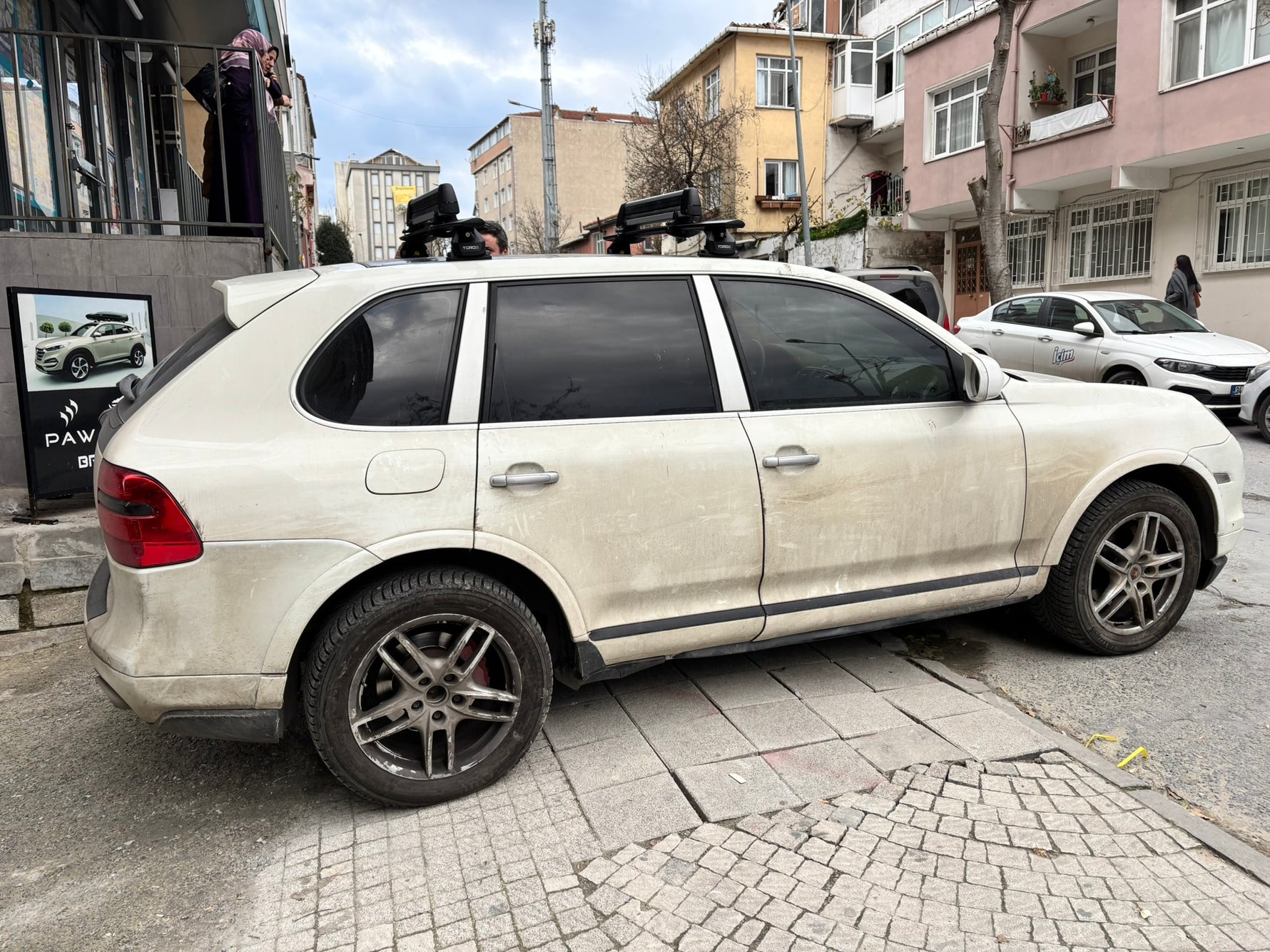 Porsche Cayenne (9PA) 2002-2010 Tavan Taşıyıcı Ara Barlar Vidalı Montaj, Pro 6 Siyah