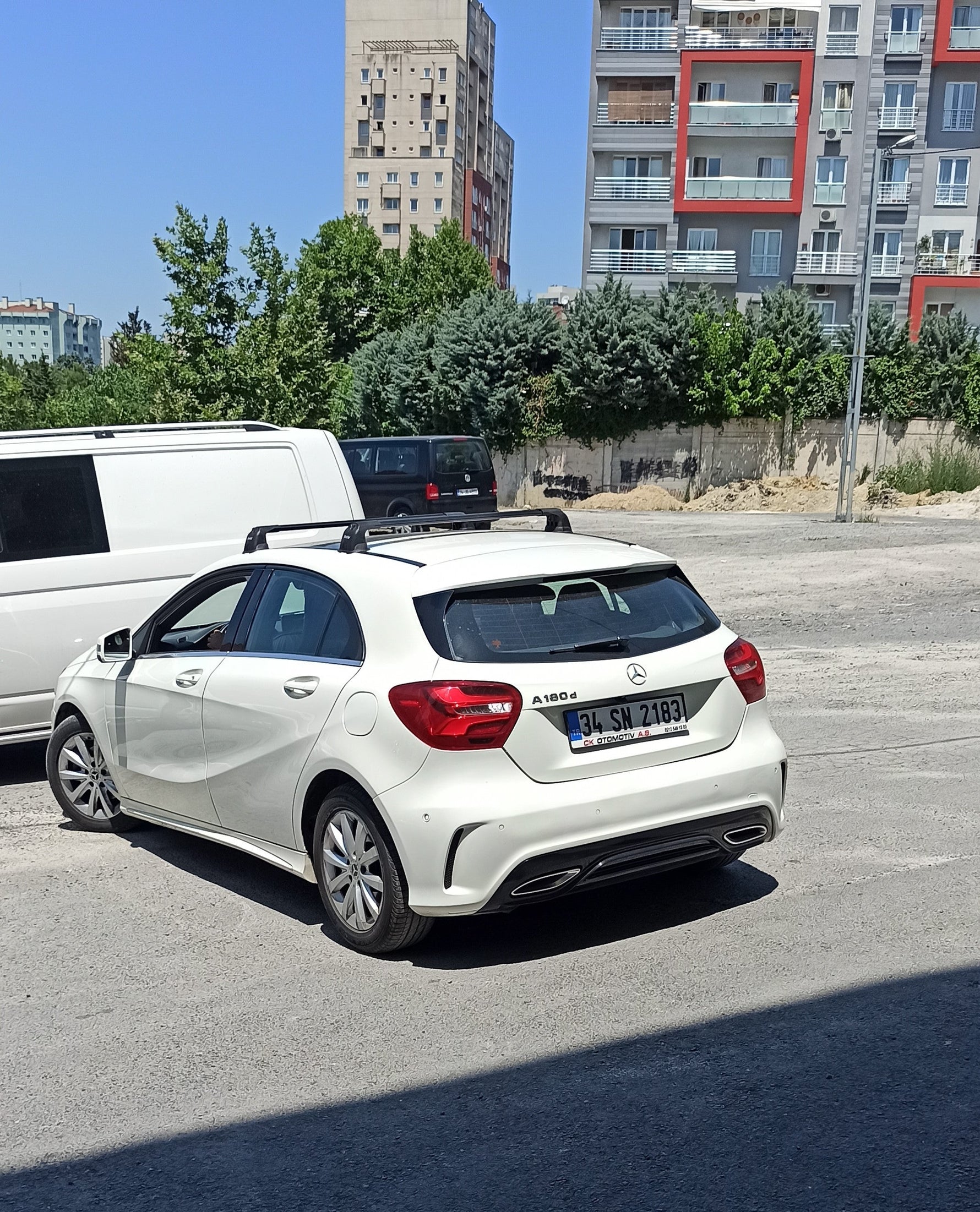Paw Mercedes A-Serisi HB (W177) 2018-2026 Ara Atkı Portbagaj Taşıyıcı - Pro 3 Gri