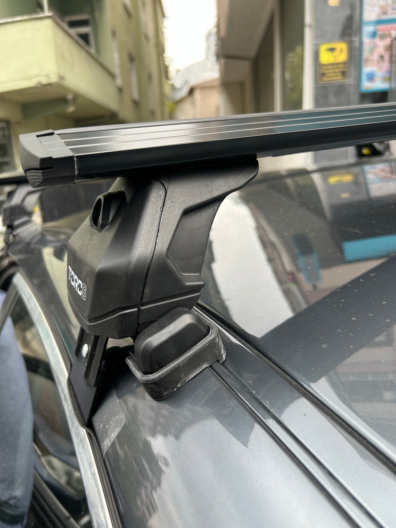 Bmw 5 Sedan E60 2003-2009 Oluksuz Üst Tavan Portbagaj Taşıyıcı Ara Atkısı Toros Serisi Pro 4 Siyah