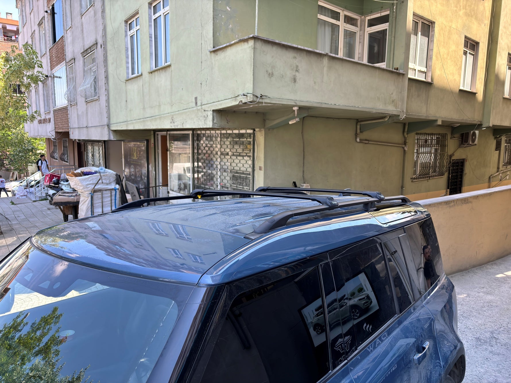 Land Rover Defender 110 2020-2025 Araç Üstü Alüminyum Tavan Yan Rayları Plus Serisi - Siyah