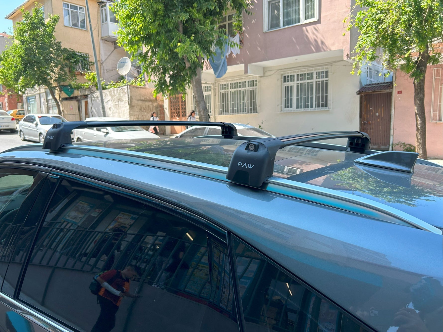 Nissan Qashqai J12 (2021-2026) Roof Rack Cross Bars | Flush Rail, Siyah