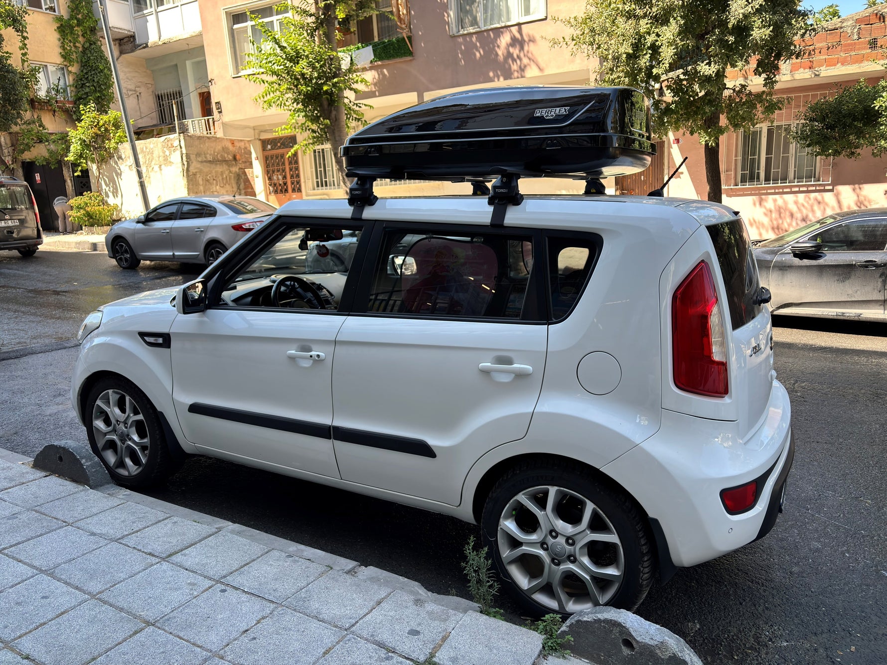 Kia Soul 2008-2013 Oluksuz Üst Tavan Portbagaj Taşıyıcı Ara Atkısı Toros Serisi Pro 4 Siyah