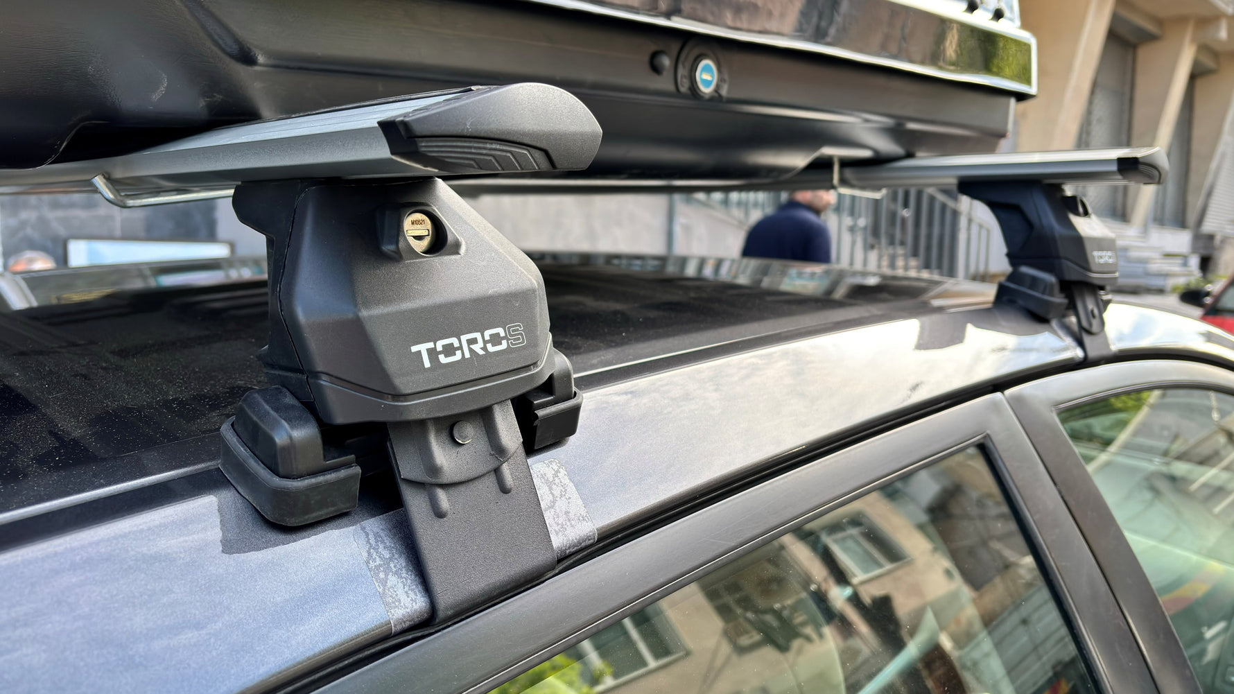 For Toyota Auris 2007-2013 Roof Rack Cross Bars Normal Roof Alu Black
