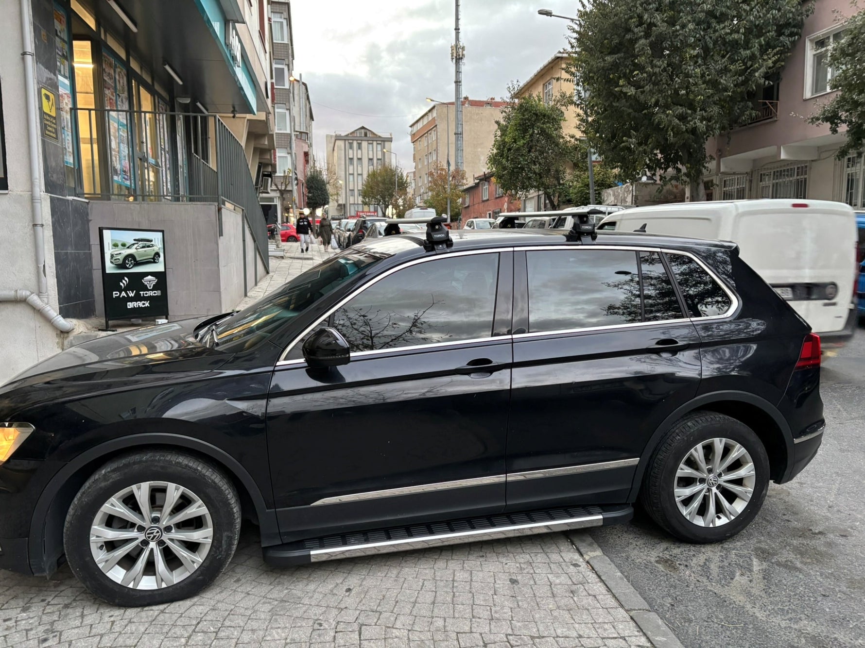 Volkswagen Tiguan 2015-2020 Oluksuz Üst Tavan Portbagaj Taşıyıcı Ara Atkısı Toros Serisi Pro 4 Siyah