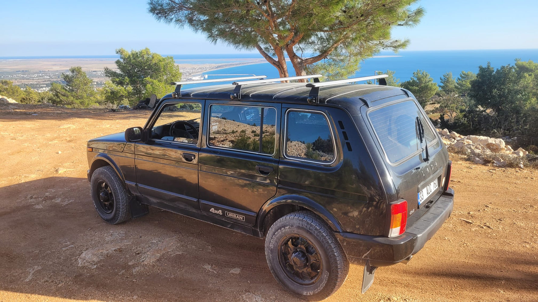 Lada Niva 1977 -2025 Yagmur Oluklu Üst Tavan Taşıyıcı Ara Atkısı Paw Siyah