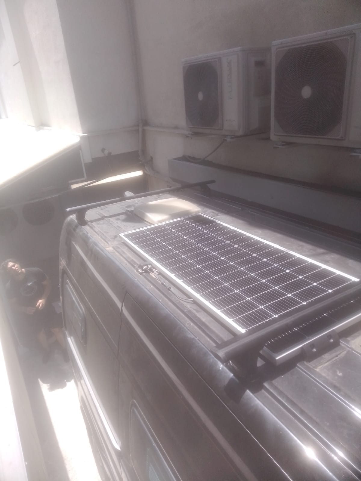 H1 Ladder Roof Rack 2018- On Sprinter Low Roof (144 WB) Roof Rack Gri