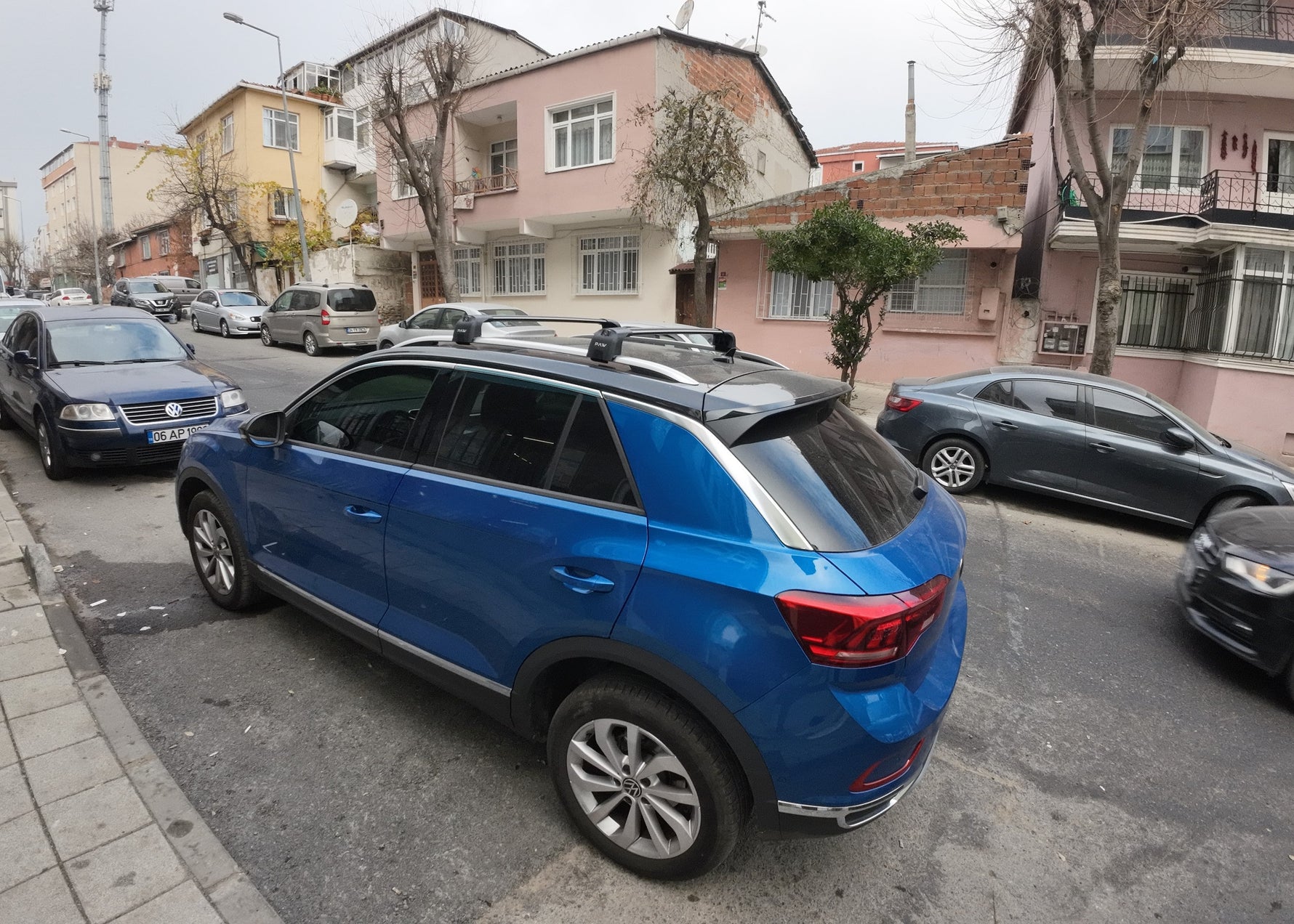 Volkswagen T-Roc 2017-2025 Portbagaj Taşıyıcı Ara Atkisi - Ara Çubuk Paw Pro 2 Siyah