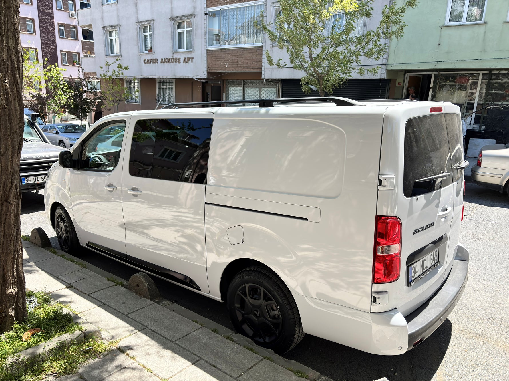 Citroen Jumpy Mk3 2016-2025 Kısa Şase Araç Üstü Alüminyum Tavan Yan Rayları Plus Serisi - Gri