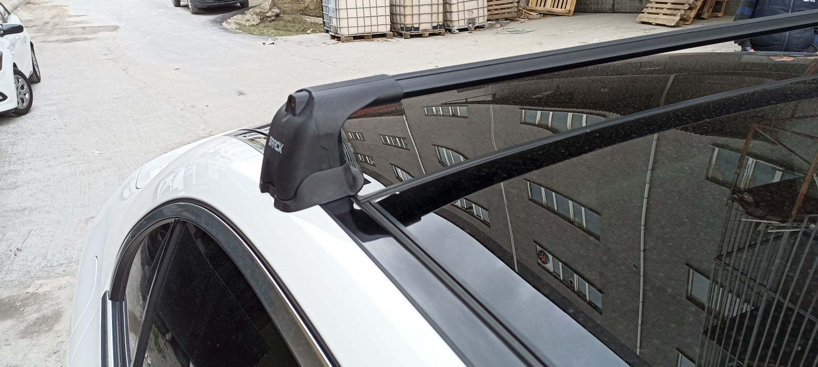 Paw Mercedes-Benz E-Serisi Sedan (W214) 2024-2025 Ara Atkı Portbagaj Taşıyıcı - Pro 3 Gri