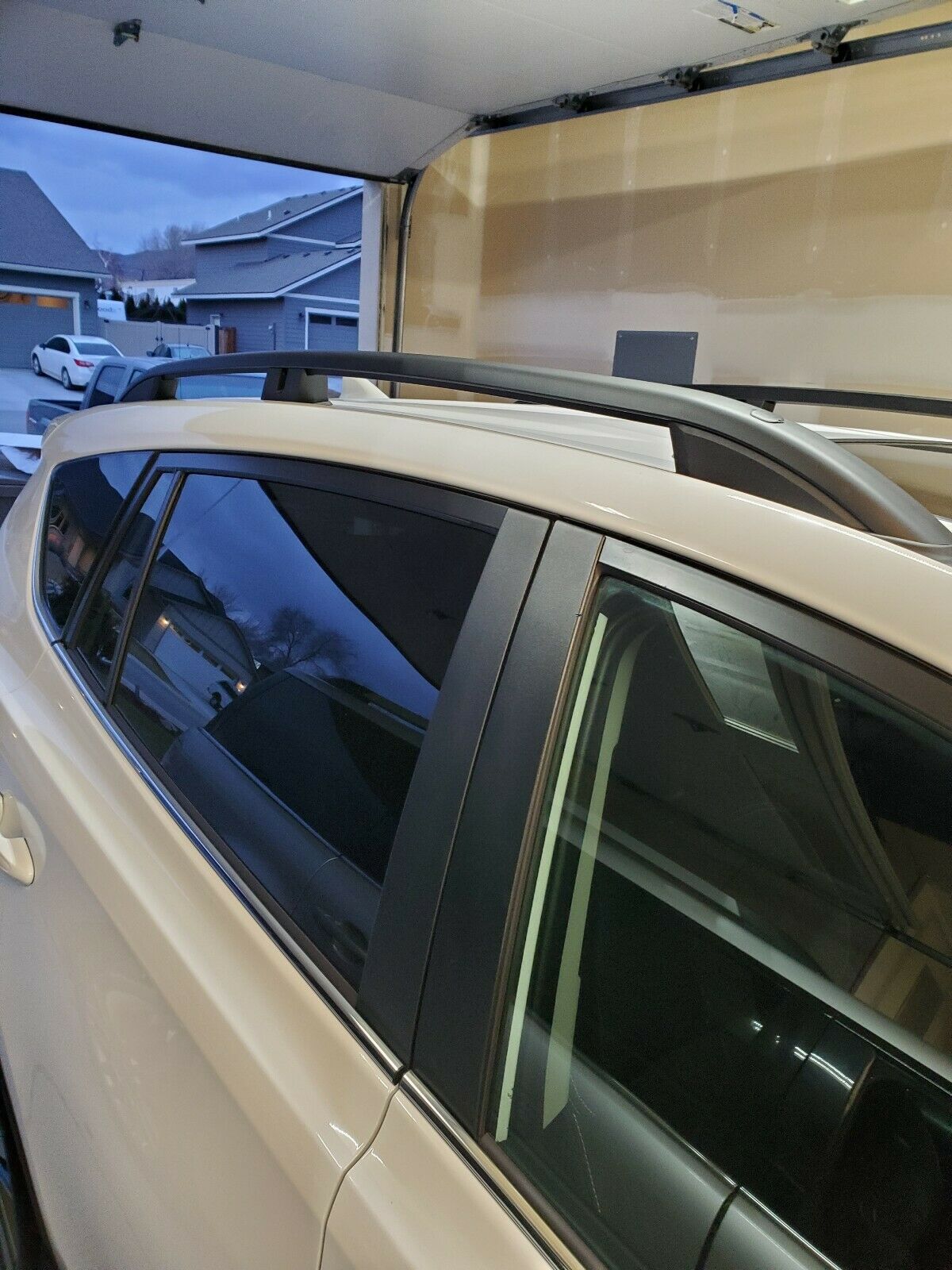 Toyota Rav 4 2013-2019 Araç Üstü Alüminyum Tavan Yan Rayları Plus Serisi - Gri